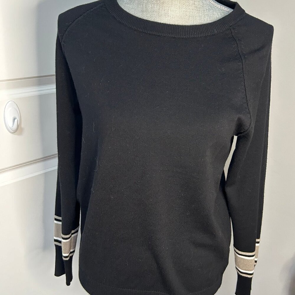 MK Black Sweater w Gray & White on Sleeves Size M NWOT - Picture 1 of 2